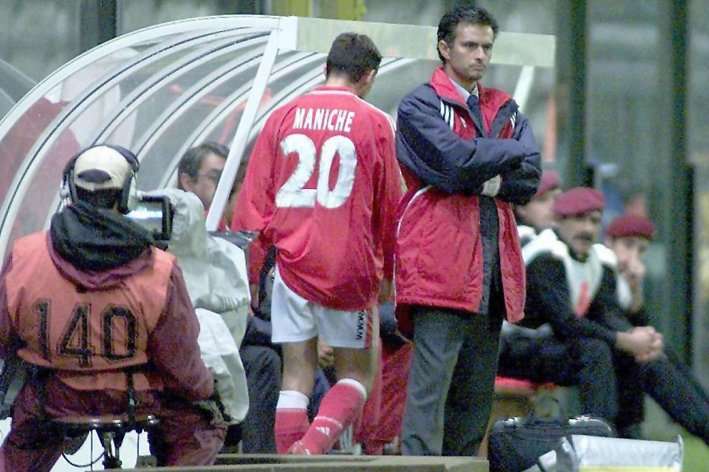 Jose Mourinho (Benfica) - 2000.jpg