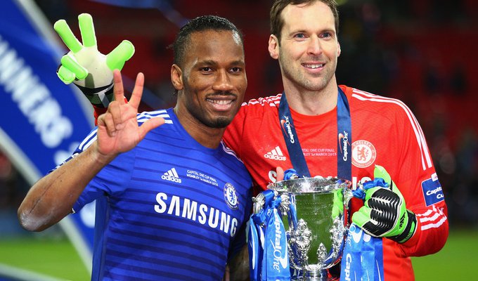 Cech - Drogba (Chelsea - Football League Cup Champions).jpg