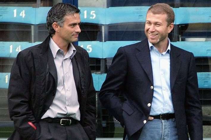Jose Mourinho (Chealsea) - 2005.jpg