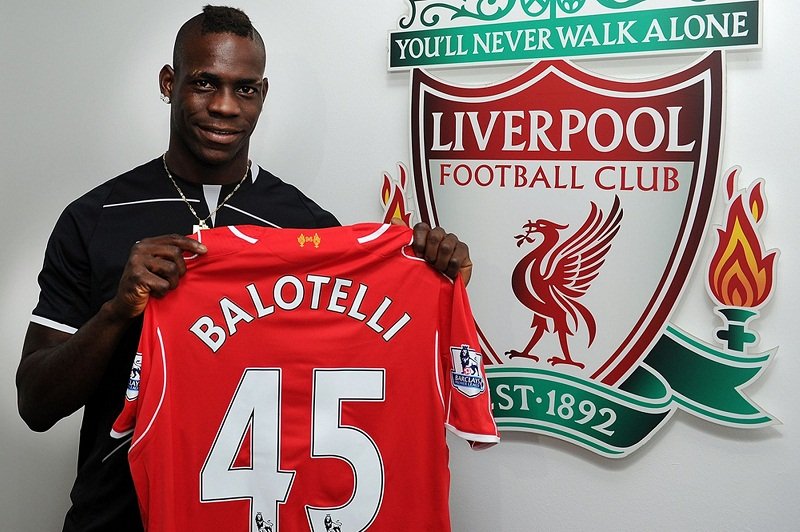 Belotelli (Liverpool Contract).jpg