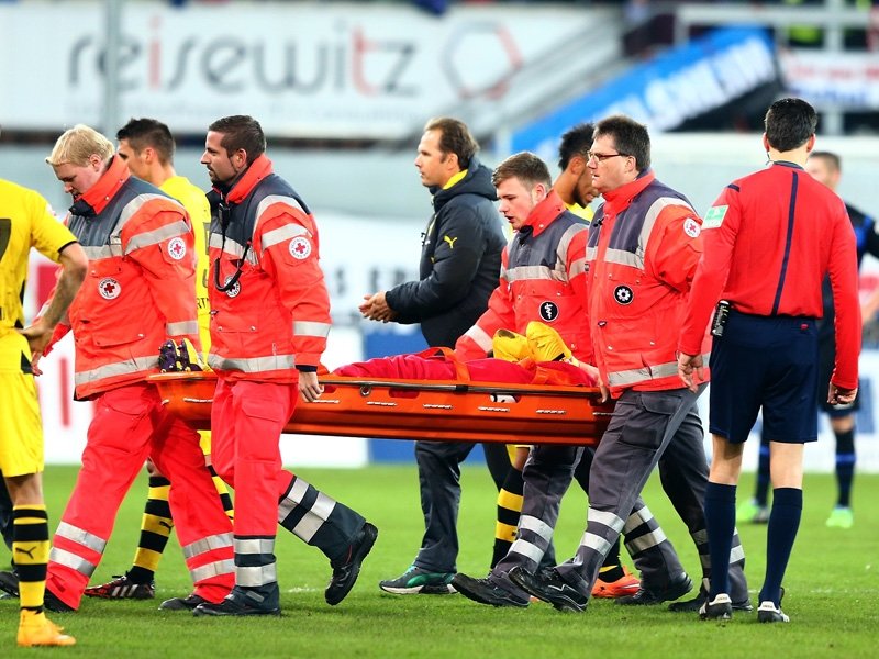 Reus - Injury (Paderborn - Dortmund) (12).jpg