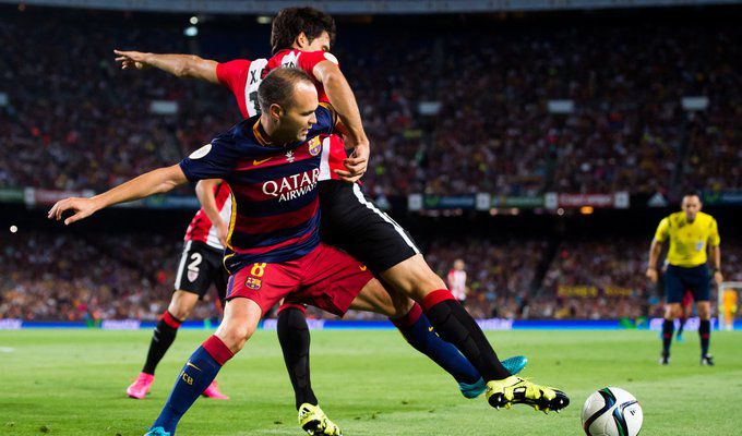 Andres Iniesta & Xabier Etxeita (Barcelona v Athletic Bilbao) (Spanish Super Cup 2nd Leg).jpg