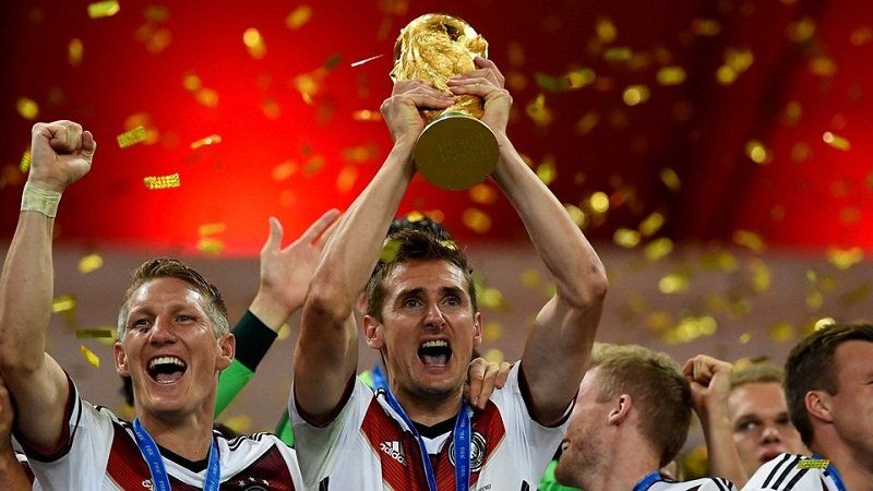 Miroslav Klose (Germany - 2014 FIFA World Cup Champions).jpg