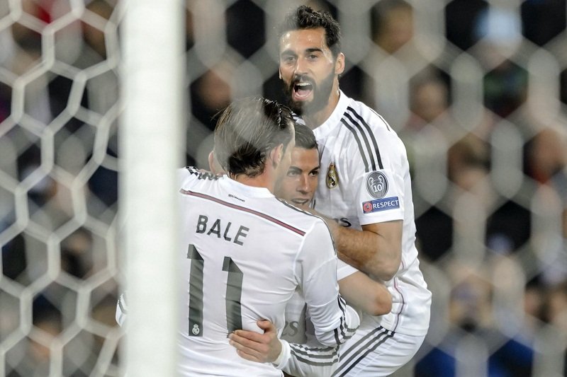 Ronaldo - Bale - Arbeloa (Basel - Real Madrid) (B).jpg
