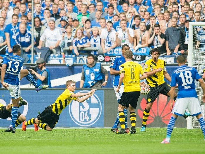 Loser - Dortmund's Defence.jpg