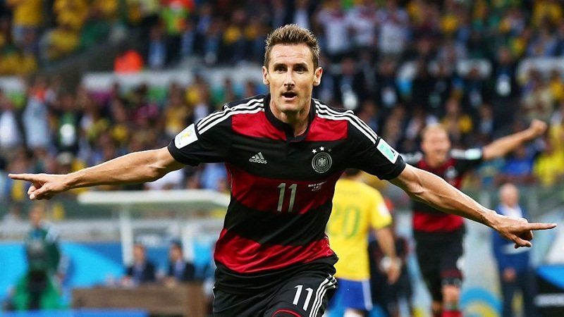 Miroslav Klose (Brazil - Germany) (2014 FIFA World Cup).jpg