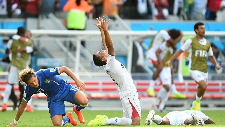 مایکل اومانا|جشن بازیکن کاستاریکا، اوما بعد از گلزنی مقابل ایتا لیا .