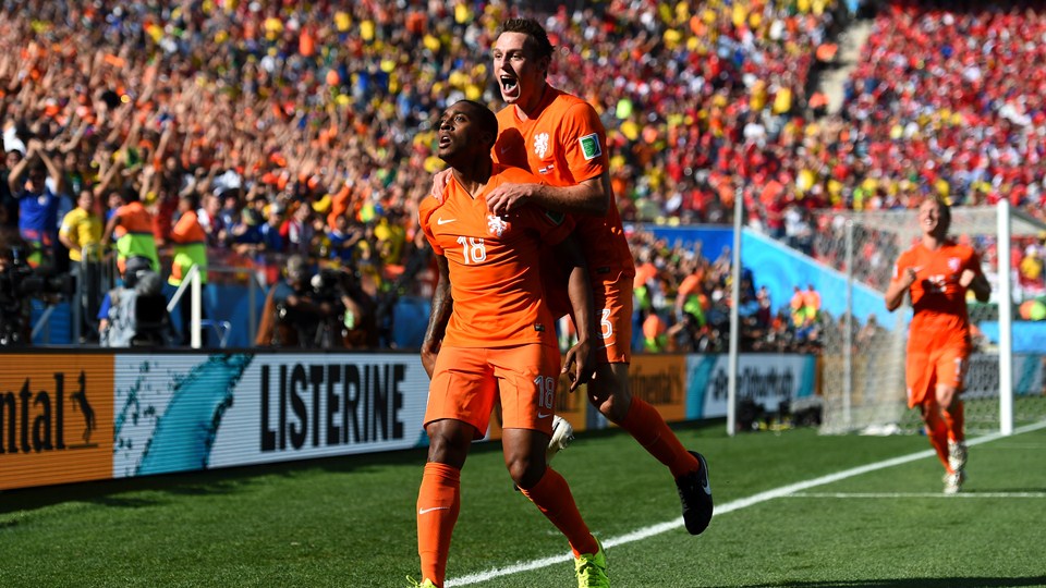 لروری فر|هلند 2-0 شیلی /مرحله گروهی جام جهانی