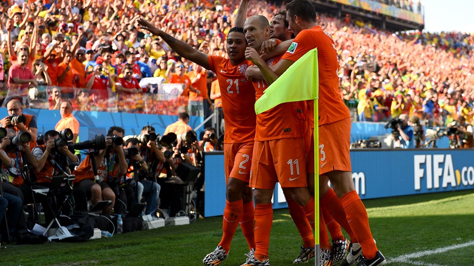 ممفیس دیپای|هلند 2-0 شیلی /مرحله گروهی جام جهانی