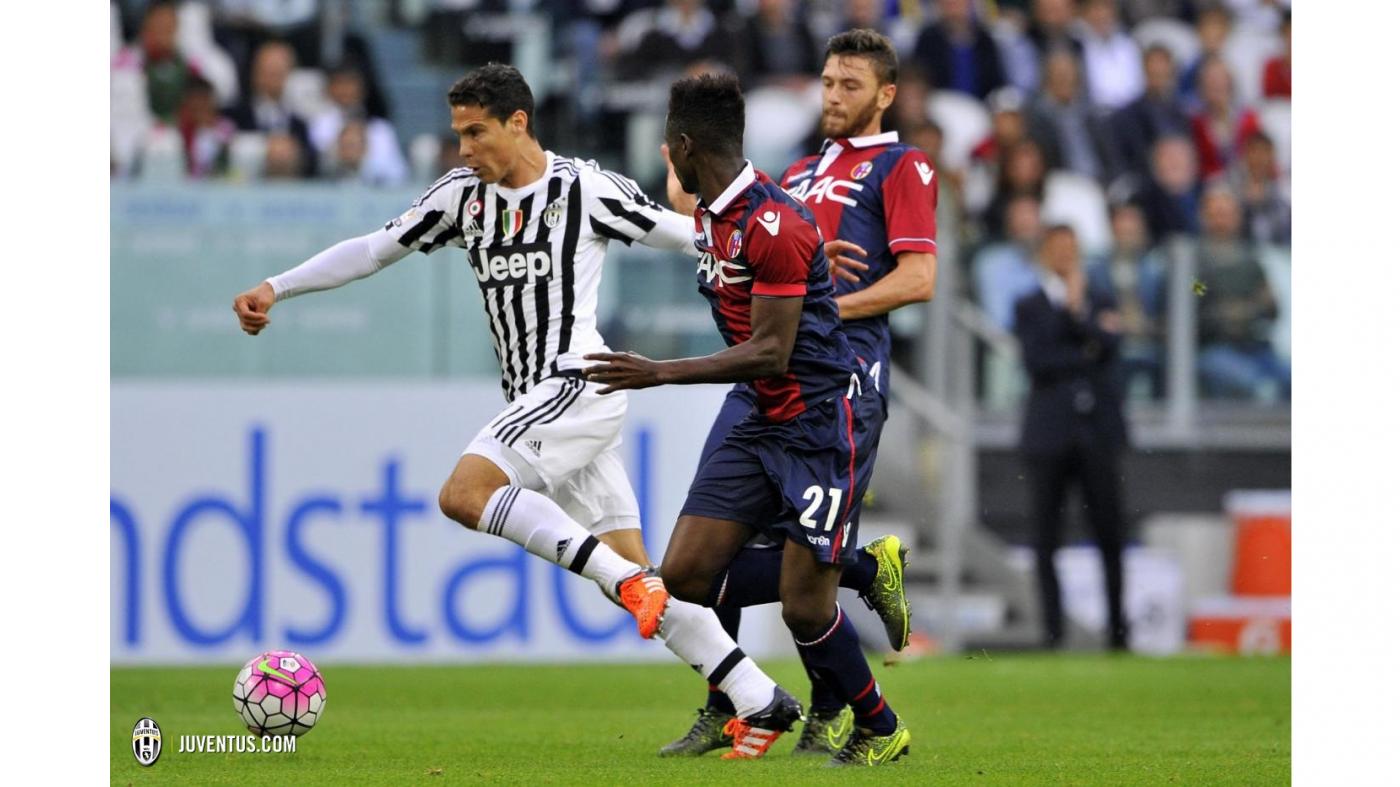 هرنانز|یوونتوس 3 - 1 بلونیا / سری آ