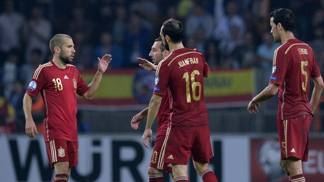 شادی بازیکنان اسپانیا|بلاروس 0 - 1 اسپانیا / مقدماتی یورو 2016