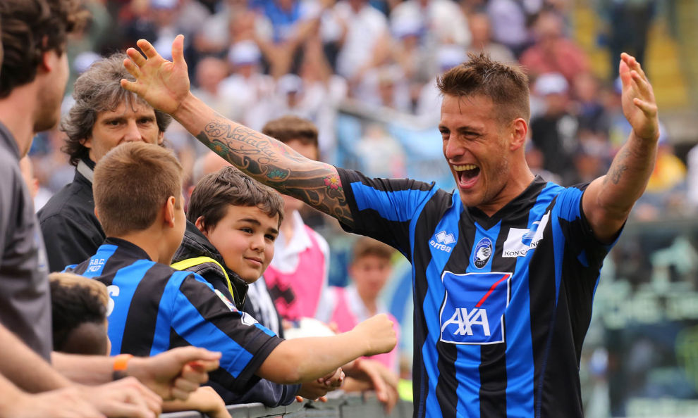 جرمان گوستاو دنيس|خوشحالی مهاجم اتالانتا بعد ار باز کردن دروازه ی میلان