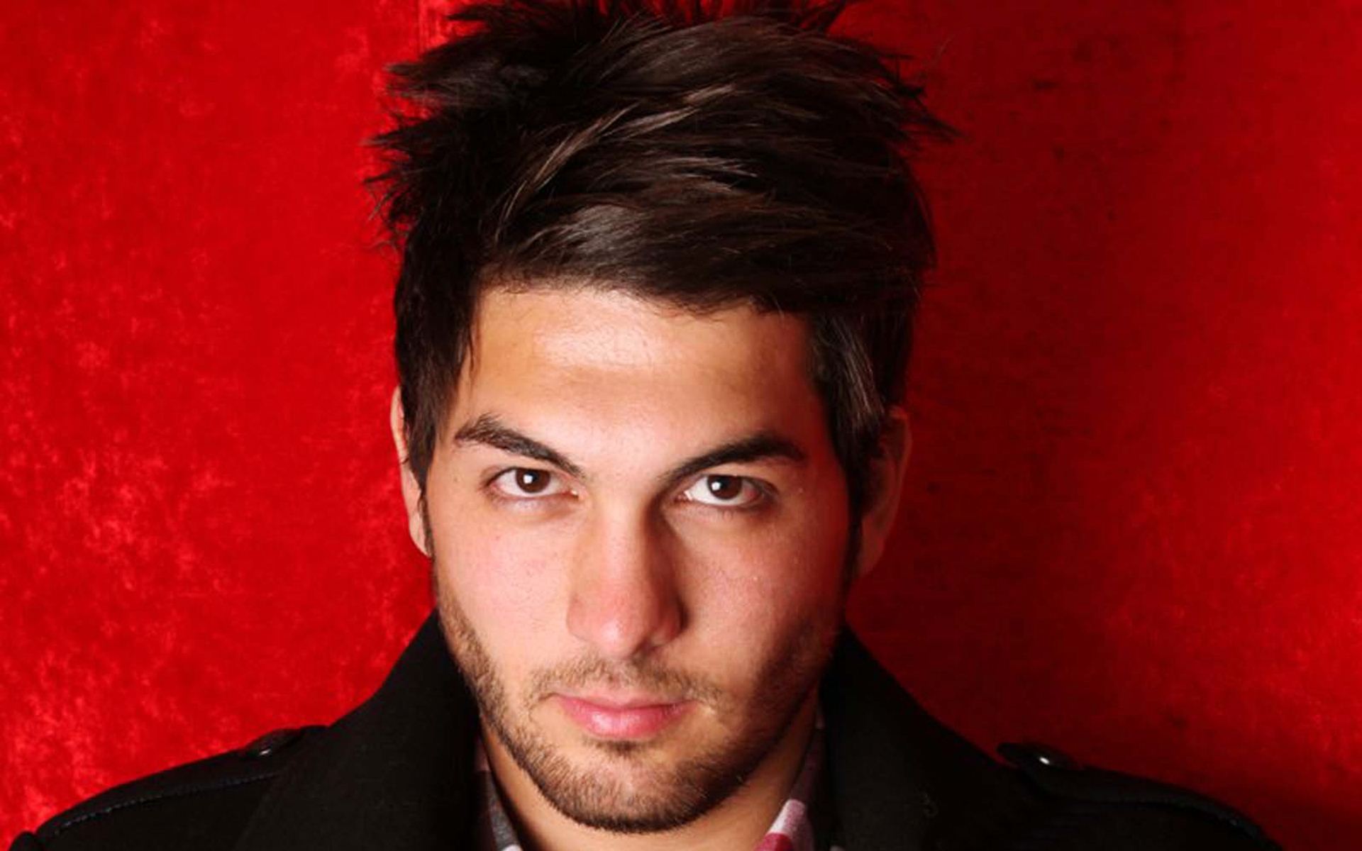 علیرضا حقیقی|None