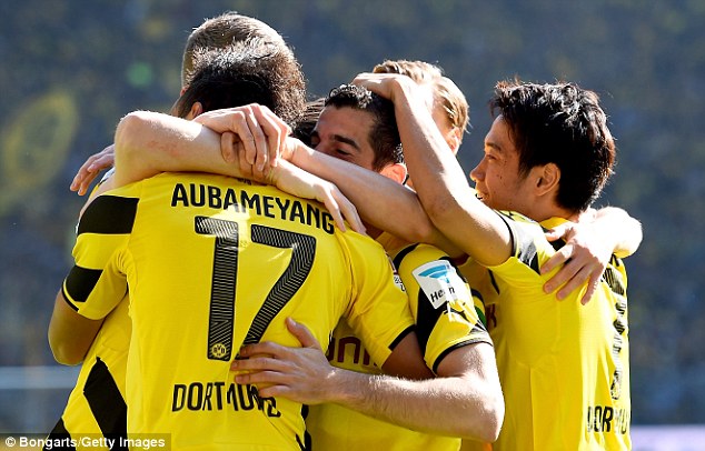 شادی بازیکنان دورتموند|بوروسيا دورتموند 3 - 0 پادِربورن / بوندسلیگا