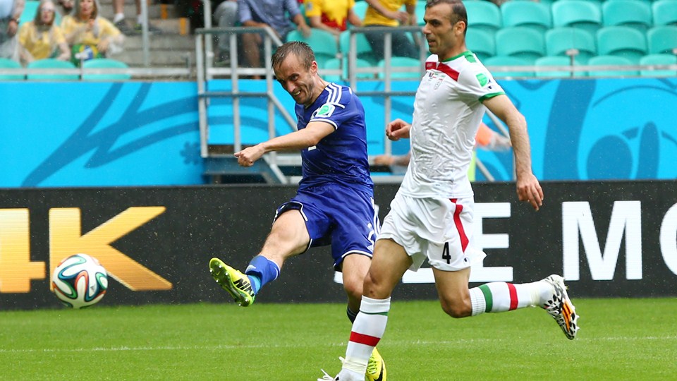 ورساجویچ|لحظه باز شدن دروازه ایران توس مهاجم بوسنی .