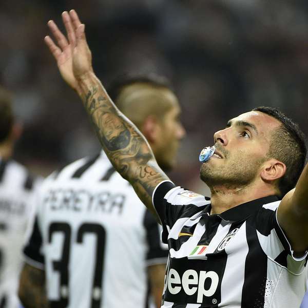 کارلوس توز|میلان 0-1 یوونتوس‬‎ / سری آ