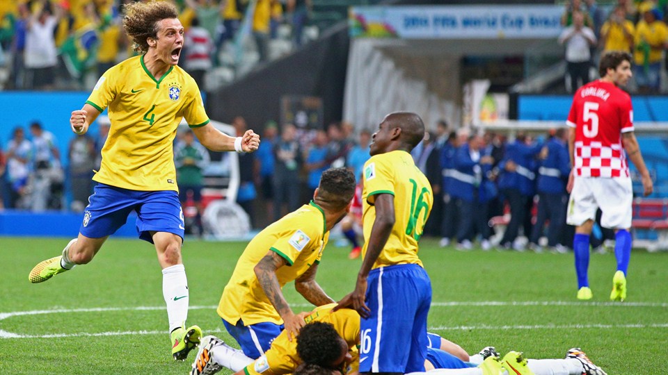 دیوید لوئیز|شادمانی بازیکنان برزیل بعد از باز کردن دروازه کرواسی .