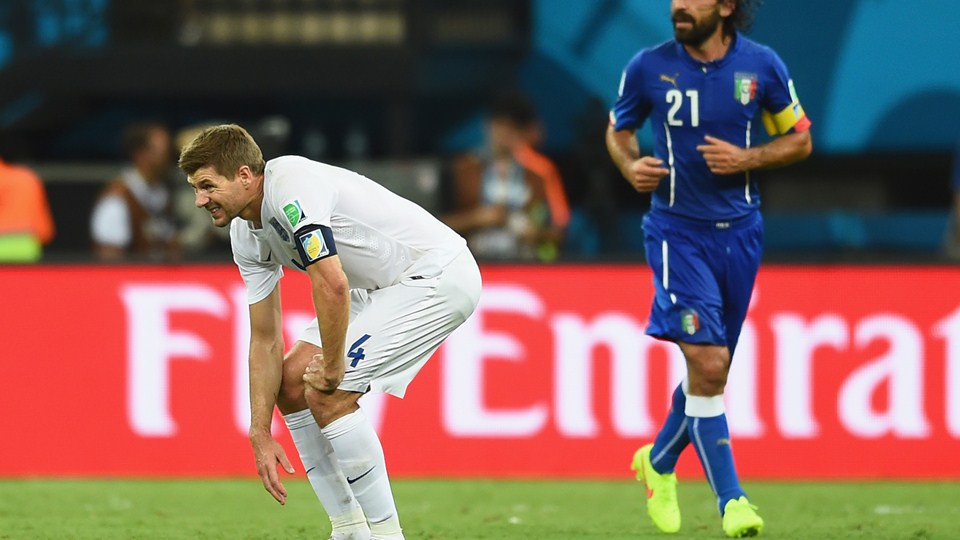 آندره آ پیرلو  ˣاستیون جورج جرارد|عکس العمل های دو بازیکن بازی ساز اصلی تیم ملی ایتالیا و انگلستان.