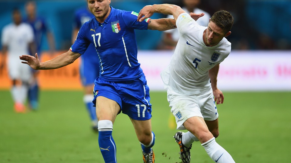 چیرو ایموبیلِ|درگیری ایموبیل مهاجم ایتالیا برای عبور از سد گری کیهیل .