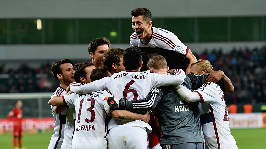 شادی بازیکنان بایرن|باير لوركوزن 0 (3) - (5) 0 بایرن مونیخ / جام حذفی