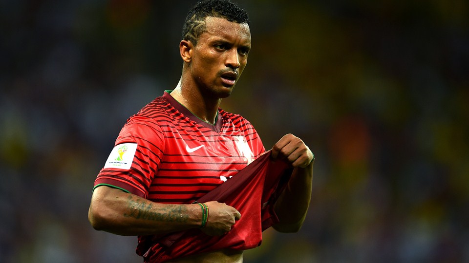 نانی|عکش العمل نانی بازیکن تیم ملی پرتغال در بازی مقابل ایالات متحده آمریکا .