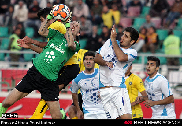 سپاهان-ملوان/ هفته 14 لیگ برتر|بازی سپاهان-ملوان در ورزشگاه فولاد شهر که با نتیجه 2-1 به نفع سپاهان به پایان رسید