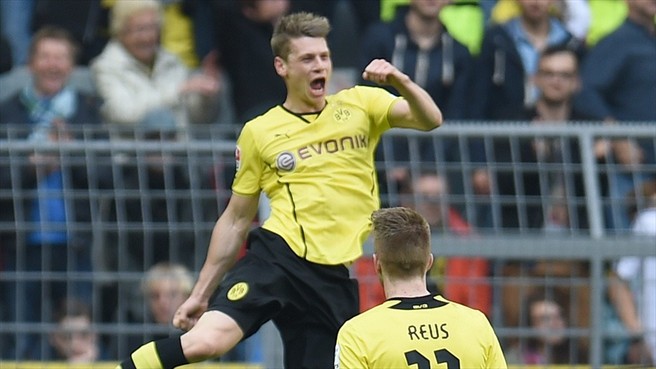 لوکاس پیشک|گل سوم دورتموند توسط لوکاس پیشک