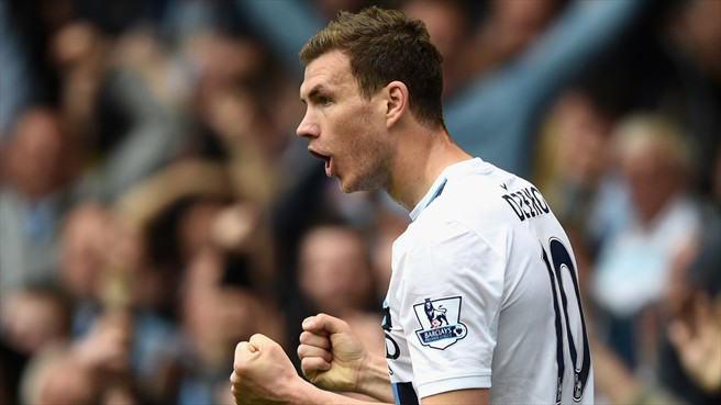 ادین ژکو|خوشحالی ادین ژکو بعد از باز کردن دروازه اورتون