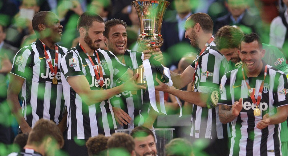 جشن بازیکنان یوونتوس|یوونتوس 2 - 1 لاتزیو / فینال جام حذفی