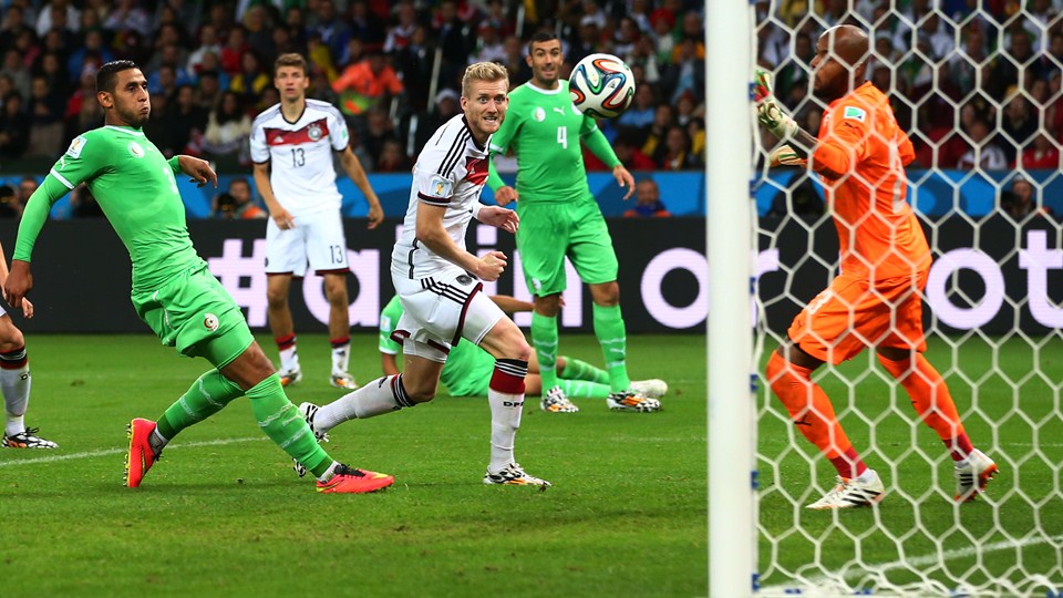 آندره شورله|لحظه به ثمر رسیدن گل اول تیم ملی آلمان در مقابل الجزایر توسط آندره شورله.