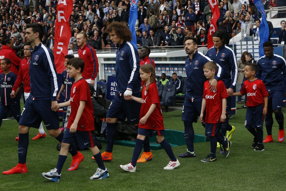 شروع بازی|پاریس سن ژرمن 6 - 1 ليل / لوشامپیونه