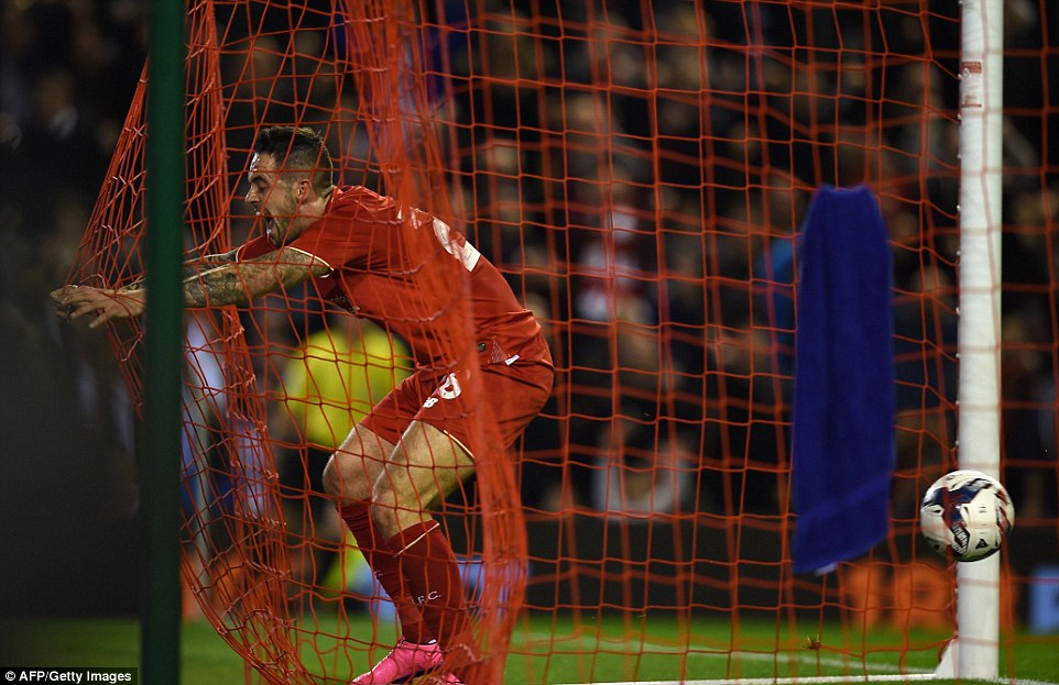 دنی اینگز|لیورپول 1 (3) - (2) 1 کارلایل یونایتد / جام اتحادیه