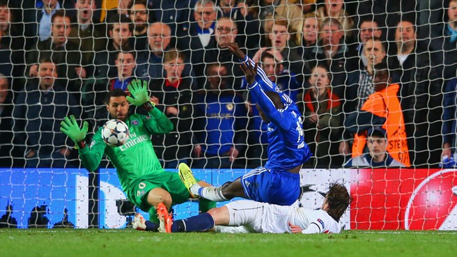 دمبا با|دمبا با از پاری سن ژرمن در دقیقه ی 87 در بازی برگشت از مرحله ی یک چهارم نهایی برابر چلسی گلزنی می کند.