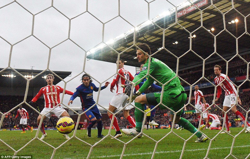 رادامل فالكائو|استوک سیتی 1 - 1 منچستر یونایتد / لیگ جزیره