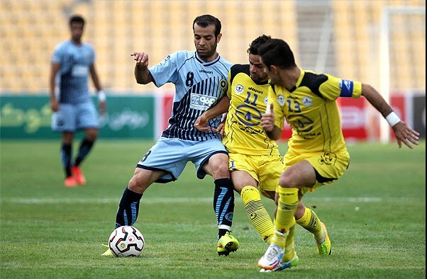 رسول نویدکیا|نفت تهران 3-0 سپاهان / لیگ برتر