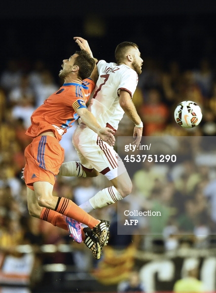 درگیری بر سر توپ|والنسیا 2-1 آث میلان / دیدار دوستانه