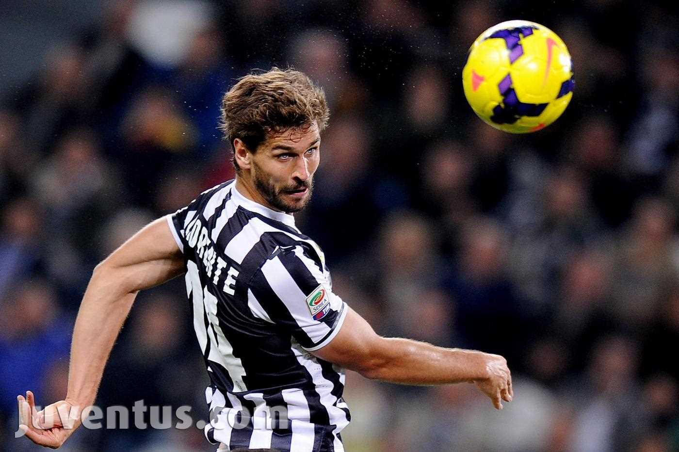 یوونتوس 4-0 کاتانیا / هفته ی دهم|یوونتوس با اقتدار کاتانیا را از پیش رو برداشت.