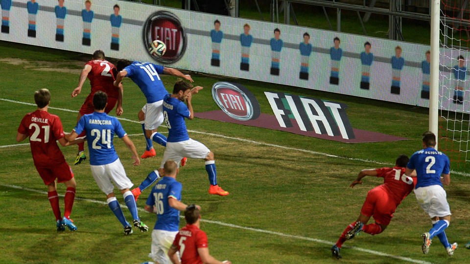 لوکزامبورگ|لحظه باز شدن دروازه جیجی بوفون توسط بازیکن لوکزامبورگ.