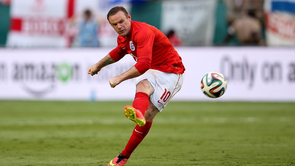 وین مارک رونی|ضربه استگاهی که در بازی مقابل هندوراس نصیب سه شیرها شد و رونی قدر انرا ندانست.