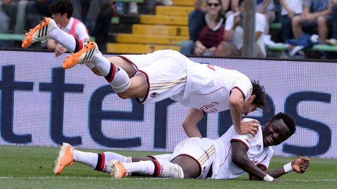 کاکا - سولی علي مونتاری|جشن سولی مونتاری بعد از بازشدن  دروازه اتالانتا.