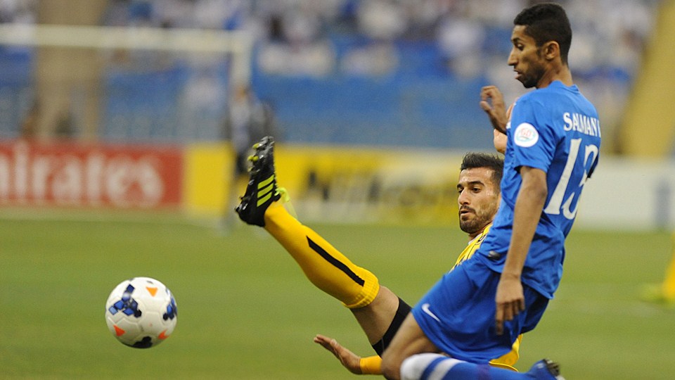 احسان حاج صفی  - سلمان محمد ال فرج|تکل بلند و زیبای احسان حاج صفی روی پای سلمان الفرجروی