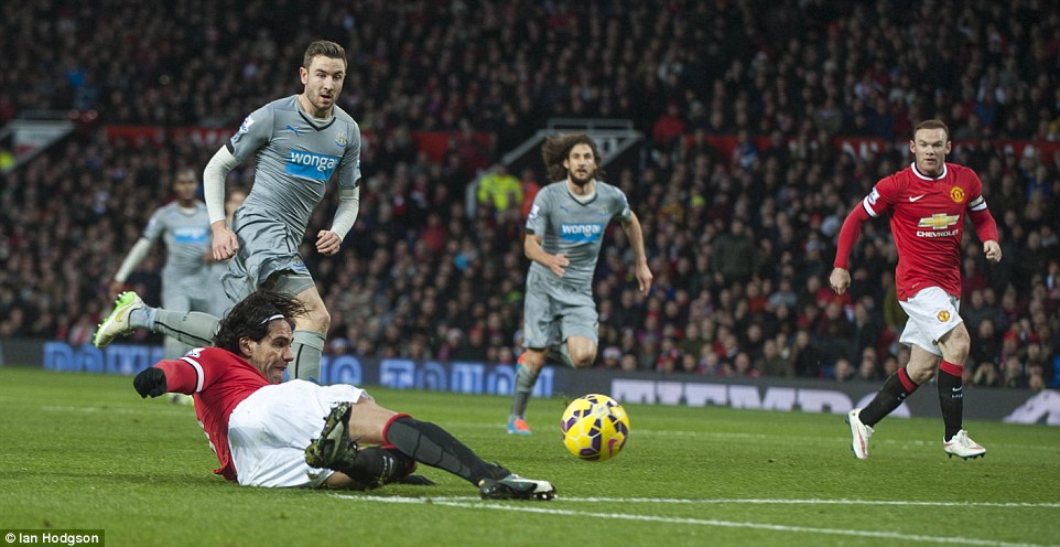 رادامل فالكائو|منچستر یونایتد 3 - 1 نیوکاسل / لیگ جزیره