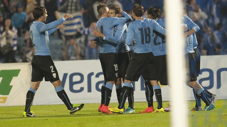 اروگوئه|اروگوئه 1-0 ایرلند شمالی