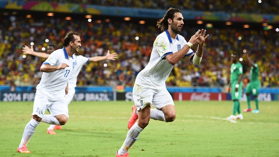 گورگيوس ساماراس|جشن گورگيوس ساماراس بعد از زدن گل دوم تیمش مقابل ساحل عاج.