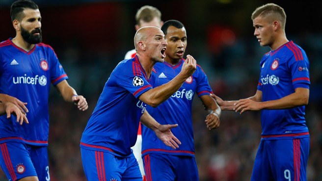 استبان کامبیاسو|آرسنال 2 - 3 المپیاکوس / لیگ قهرمانان