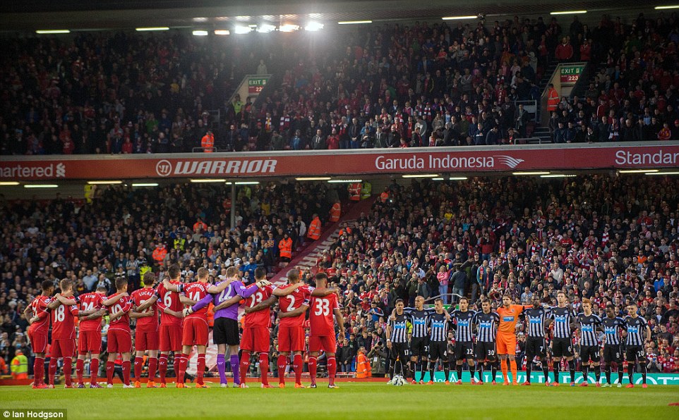 ابتدای بازی|لیورپول 2 - 0 نیوکاسل / لیگ جزیره