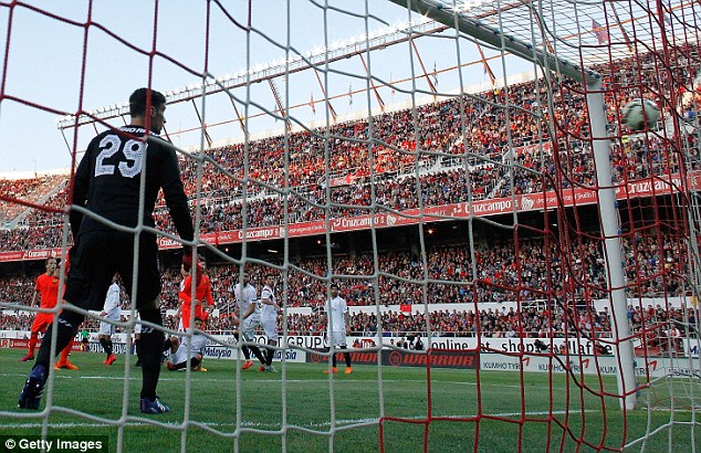 ًضربه کرنر|سه ویا 2 - 2 بارسلونا / لالیگا