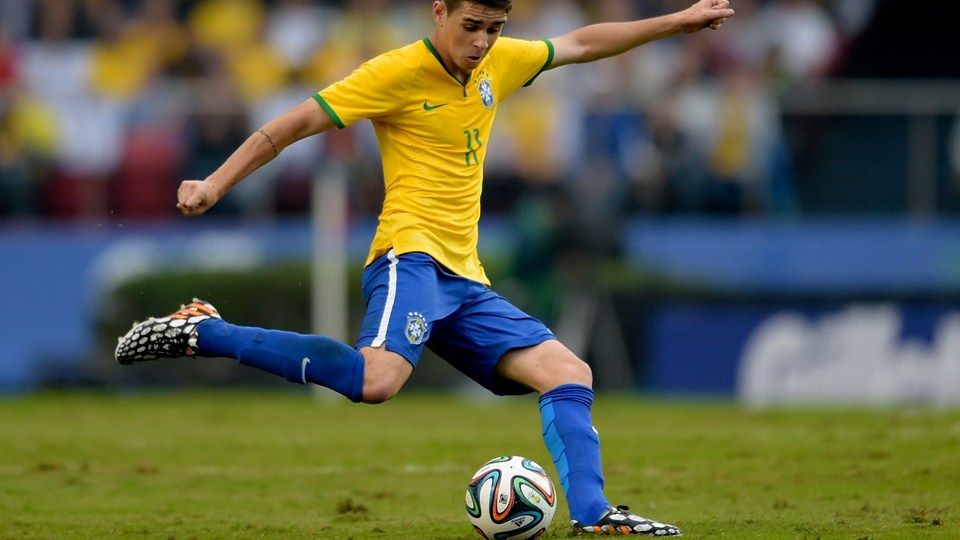 اسکار|شوتی سرکش که توسط بازیکن برزیل اسکار زده شد.