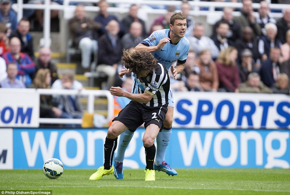 ادین ژکو|نیوکاسل 0-2 منچستر سیتی / لیگ جزیره