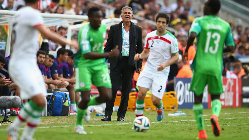 کارلوس کيروش - خسرو حیدری|نگاه عمیق کارلوس کیروش به بازی شگردانش در مقابل نیجریه.